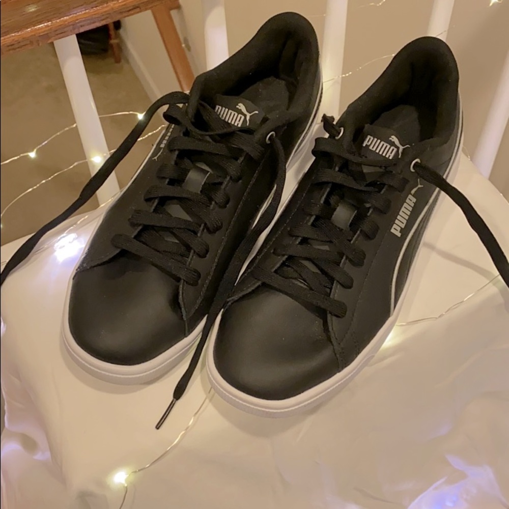 Puma Sneakers
